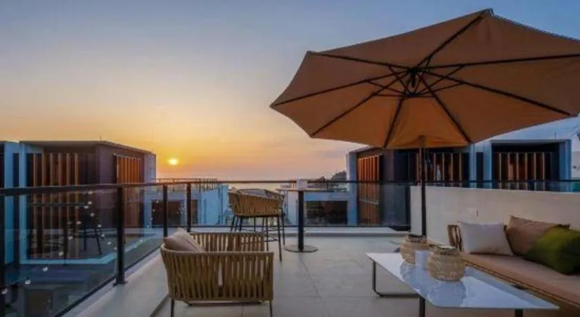 Island Skylight Resort