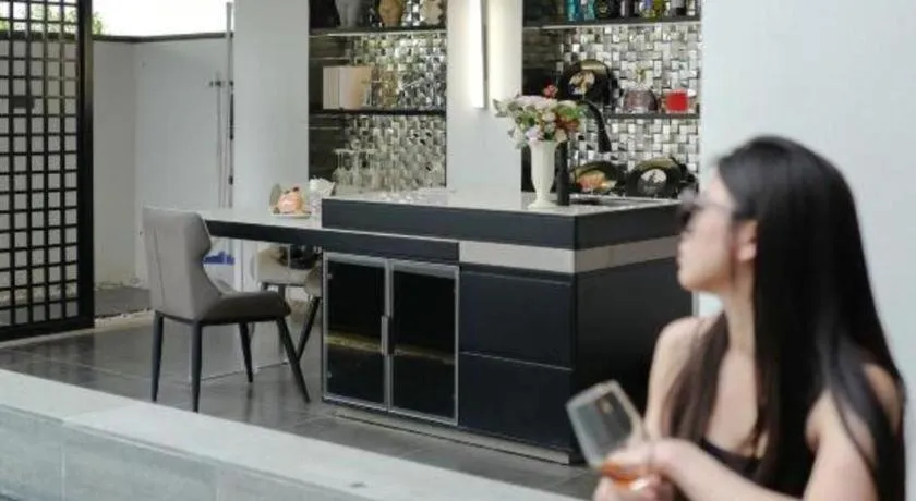 Island Skylight Resort