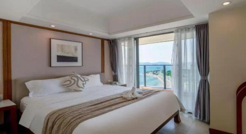 Bed in Island Skylight Resort