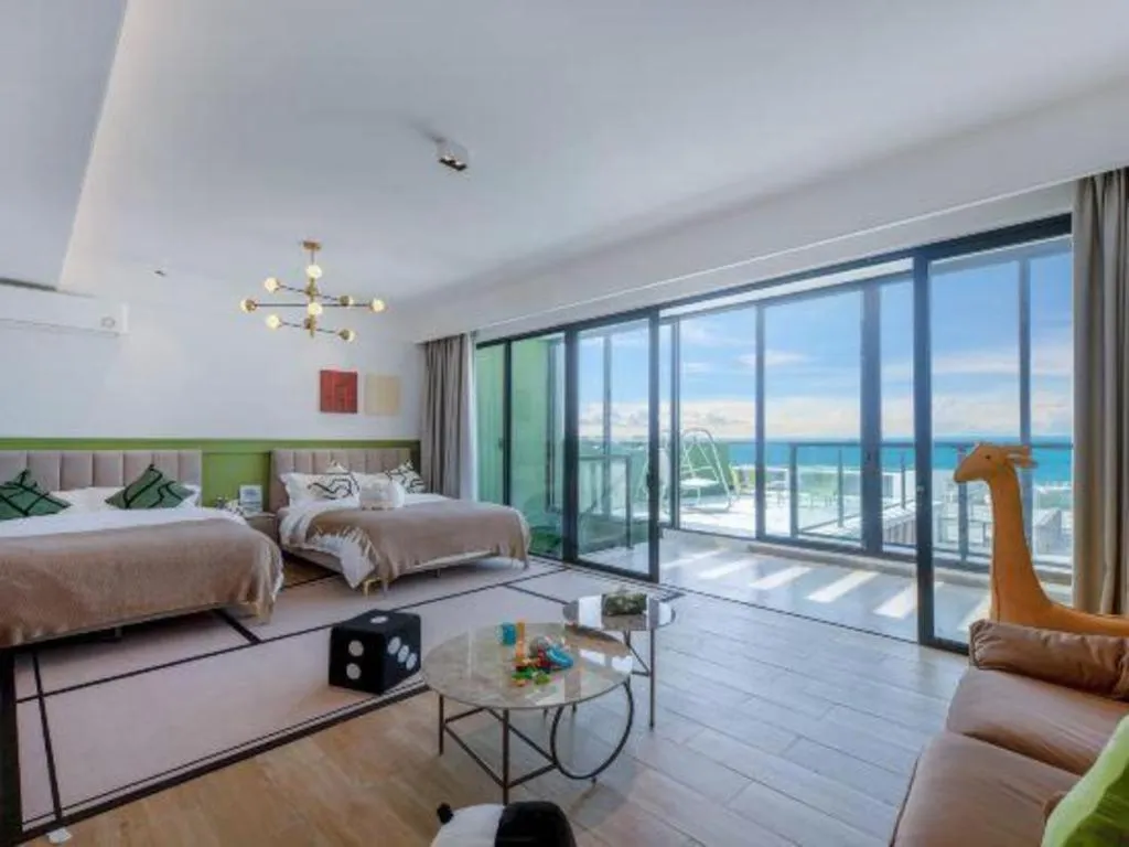 Bed in Island Skylight Resort