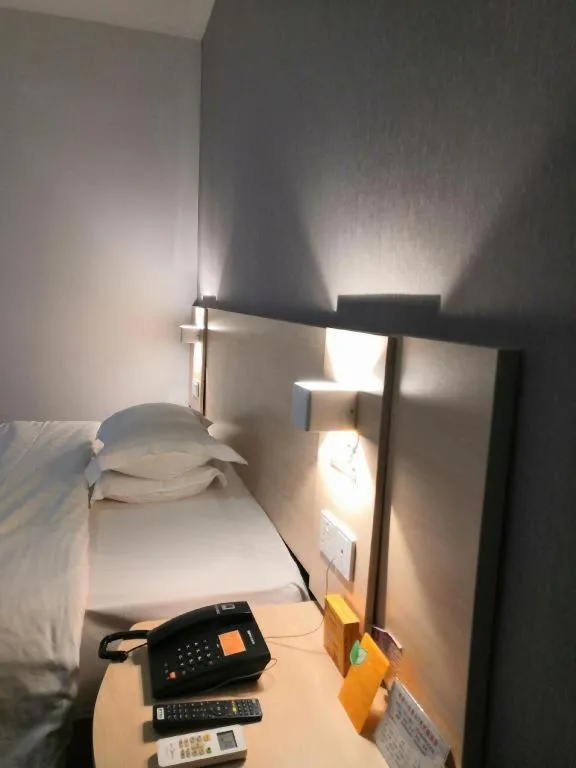 Bed in 7 Days Inn Ningbo Xiangshan Renmin Plaza Branch