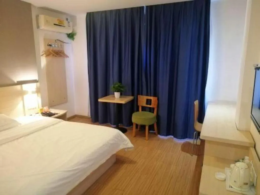 Bed in 7 Days Inn Ningbo Xiangshan Renmin Plaza Branch