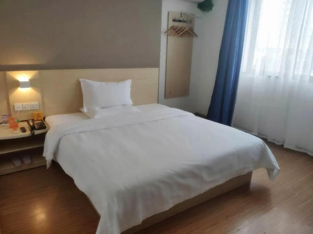 Bed in 7 Days Inn Ningbo Xiangshan Renmin Plaza Branch