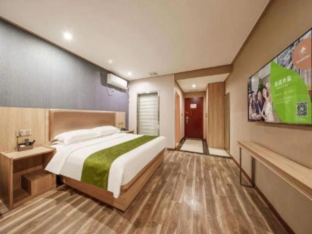 Bed in GreenTree Inn Jiangsu Changzhou Henglin Town Shuntong Road Express Hotel
