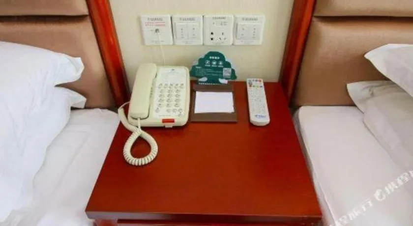 Bed in GreenTree Inn Jiangsu Changzhou Henglin Town Shuntong Road Express Hotel