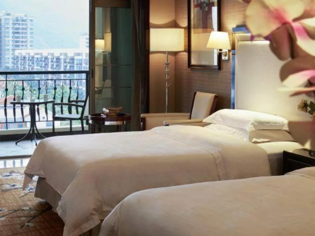 Bed in Country Garden Phoenix Hotel Yangshan