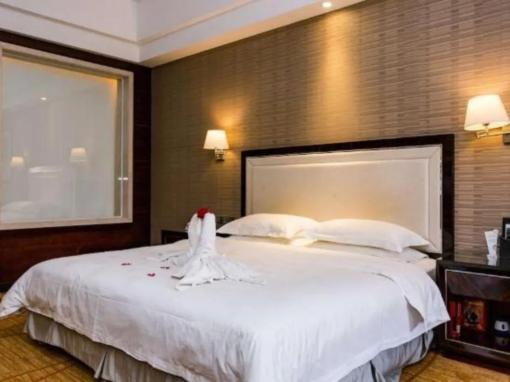 Bed in Country Garden Phoenix Hotel Yangshan