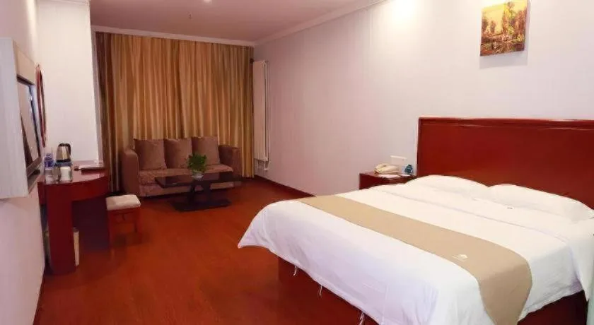 Bed in GreenTree Inn Yinchuan Pedestrian Street East Liqun Street Express Hotel
