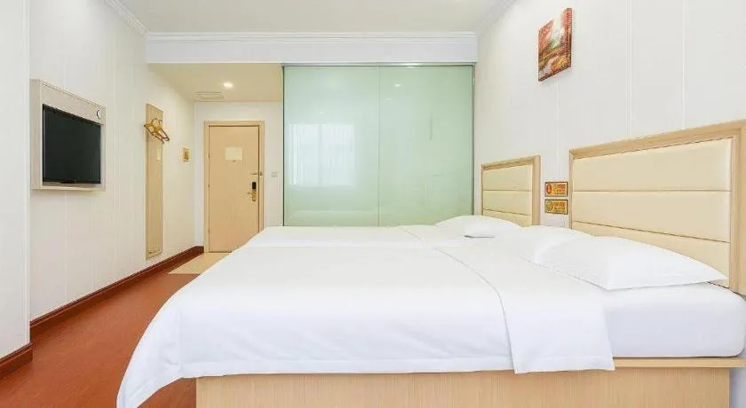 Bed in GreenTree Inn Yinchuan Pedestrian Street East Liqun Street Express Hotel