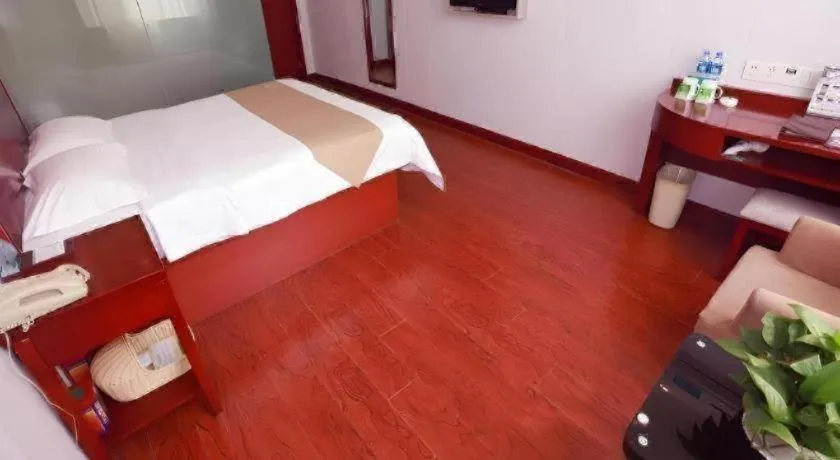 Bed in GreenTree Inn Yinchuan Pedestrian Street East Liqun Street Express Hotel