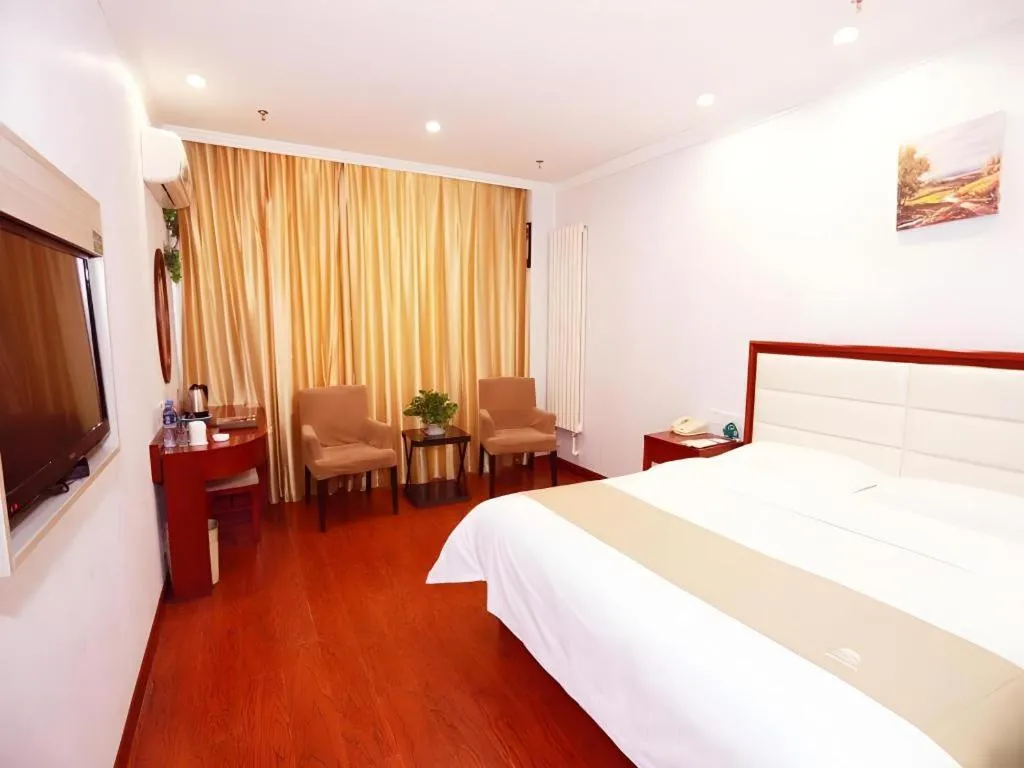 Bed in GreenTree Inn Yinchuan Pedestrian Street East Liqun Street Express Hotel
