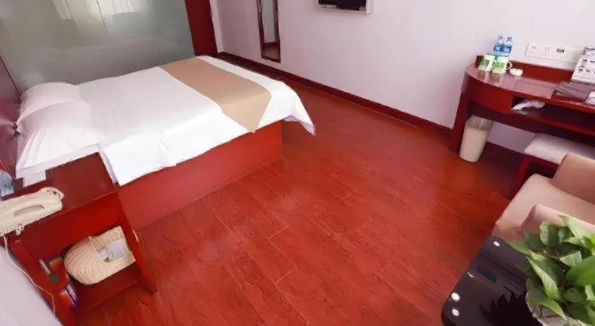 Bed in GreenTree Inn Yinchuan Pedestrian Street East Liqun Street Express Hotel