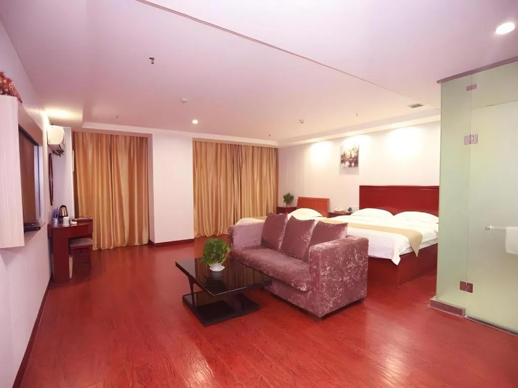 Bed in GreenTree Inn Yinchuan Pedestrian Street East Liqun Street Express Hotel