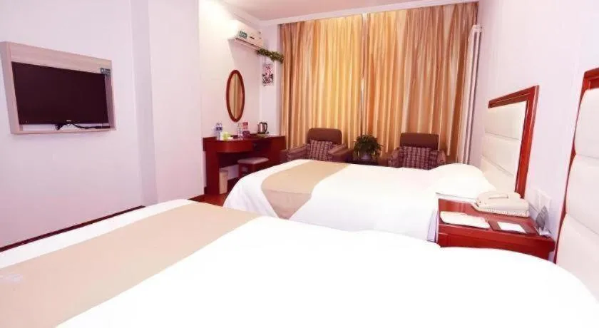 Bed in GreenTree Inn Yinchuan Pedestrian Street East Liqun Street Express Hotel