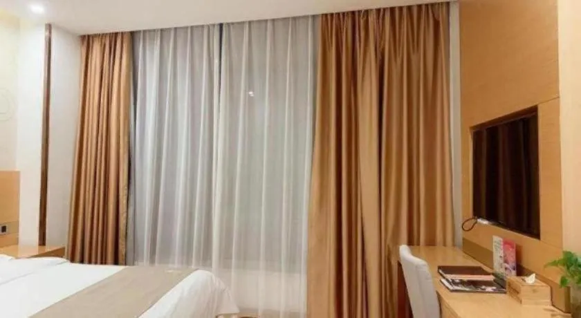 Bed in GreenTree Inn Suzhou Changshu North Haiyu Road Changhui Square Express Hotel