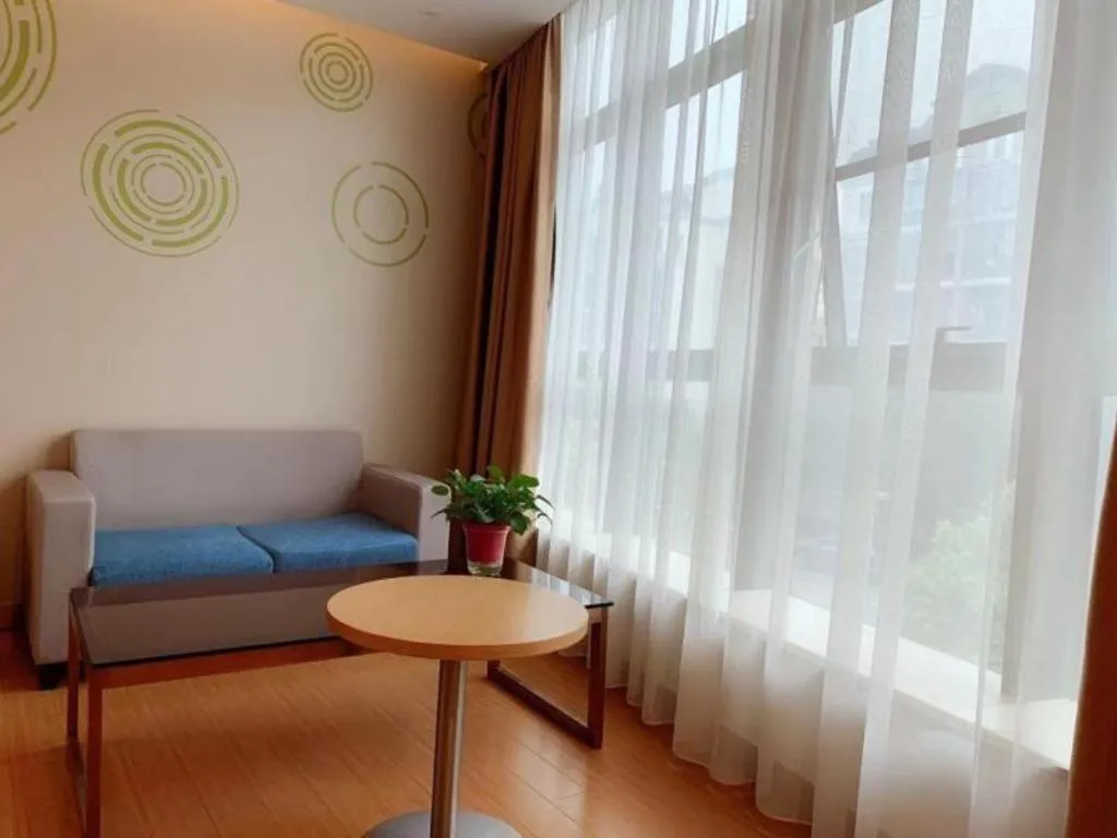 GreenTree Inn Suzhou Changshu North Haiyu Road Changhui Square Express Hotel