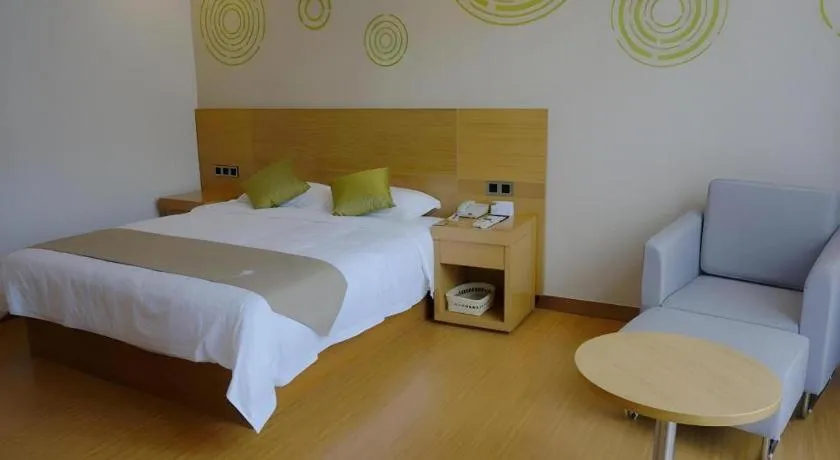 Bed in GreenTree Inn Suzhou Changshu North Haiyu Road Changhui Square Express Hotel