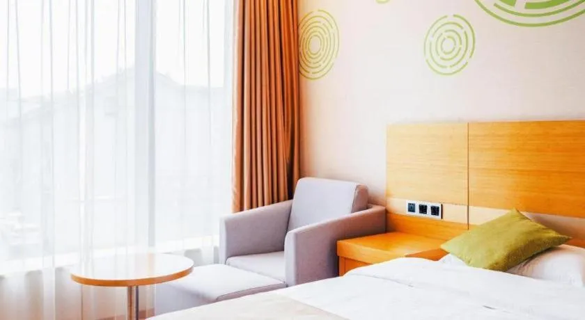 Bed in GreenTree Inn Suzhou Changshu North Haiyu Road Changhui Square Express Hotel