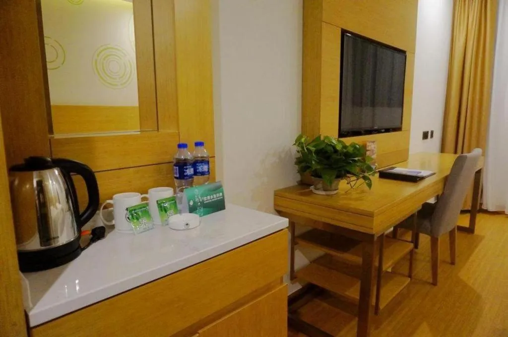 GreenTree Inn Suzhou Changshu North Haiyu Road Changhui Square Express Hotel