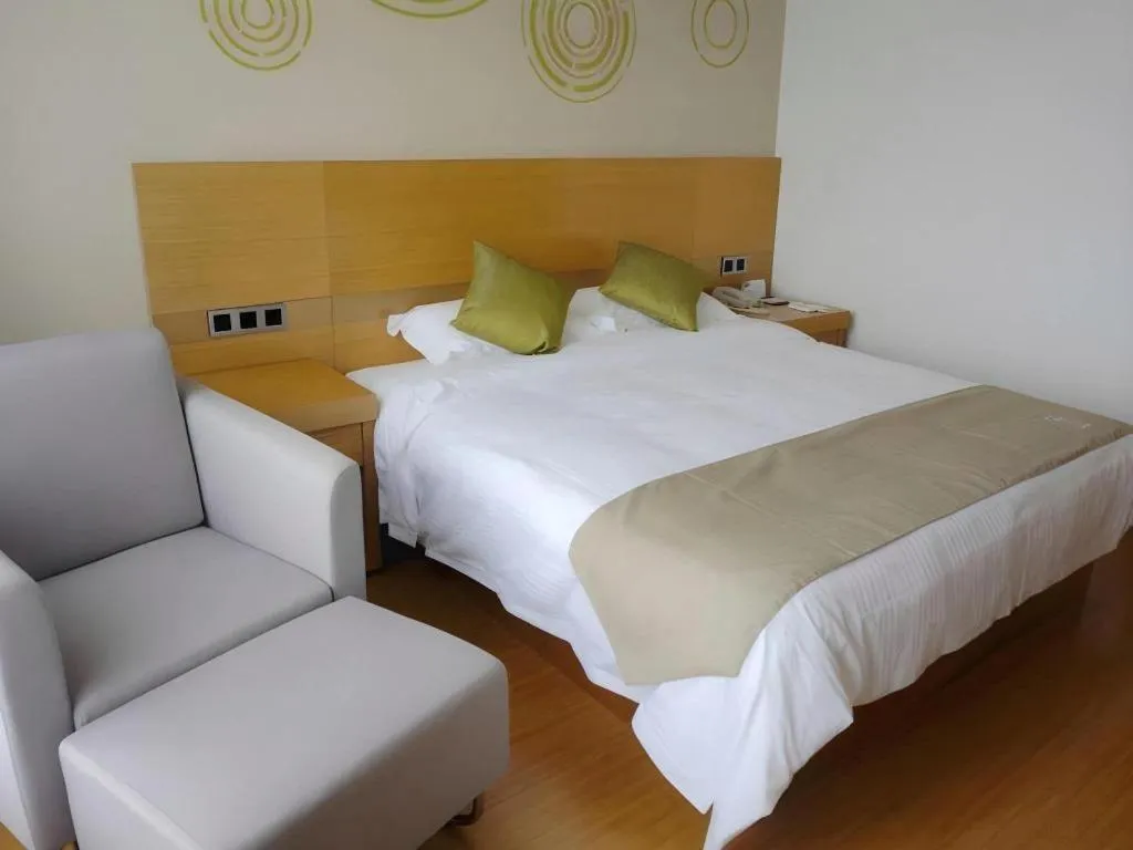 Bed in GreenTree Inn Suzhou Changshu North Haiyu Road Changhui Square Express Hotel