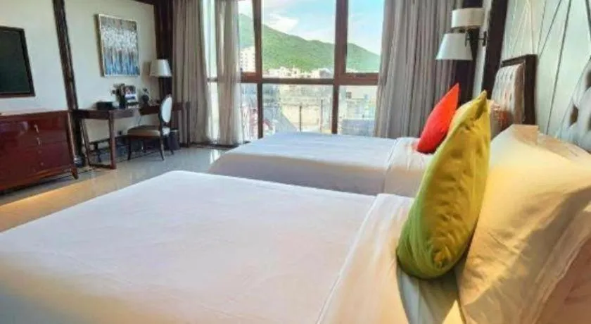 Bed in Jinsha Seaview Hotel Sanya