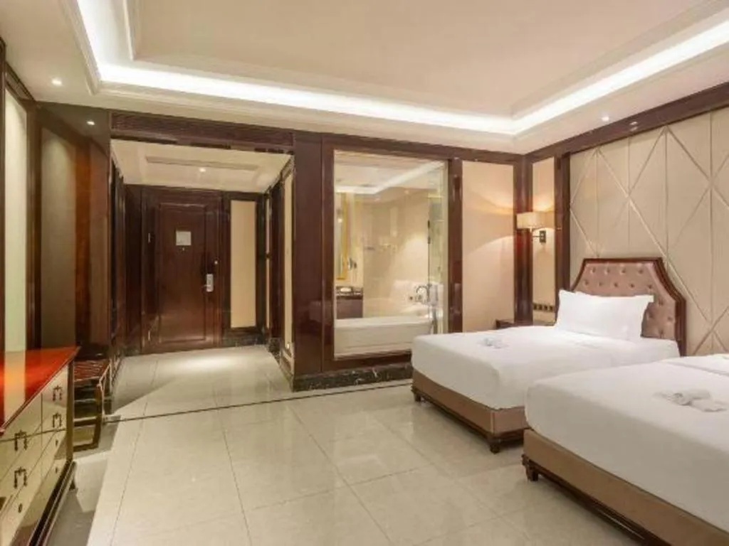 Bed in Jinsha Seaview Hotel Sanya