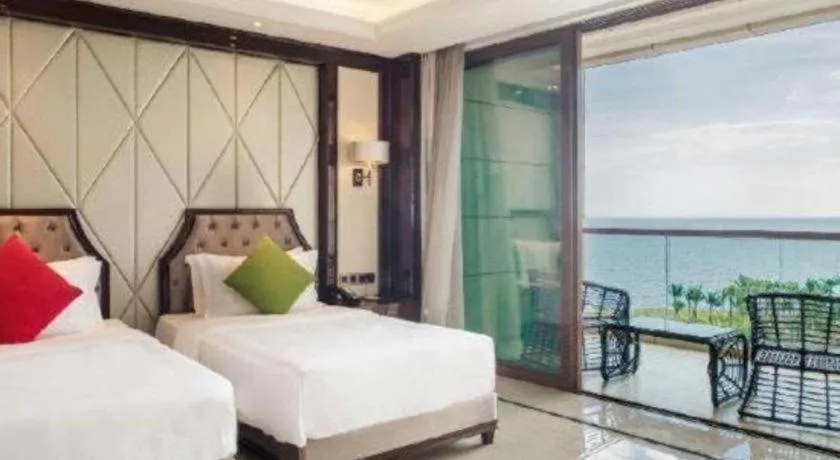 Bed in Jinsha Seaview Hotel Sanya