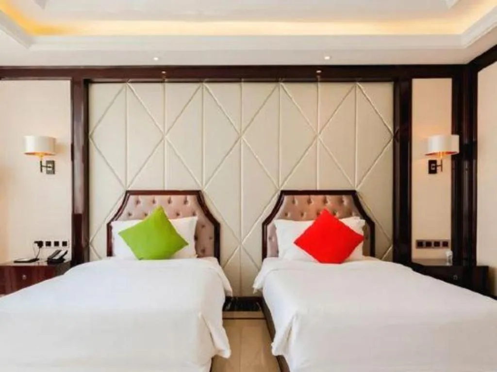 Bed in Jinsha Seaview Hotel Sanya