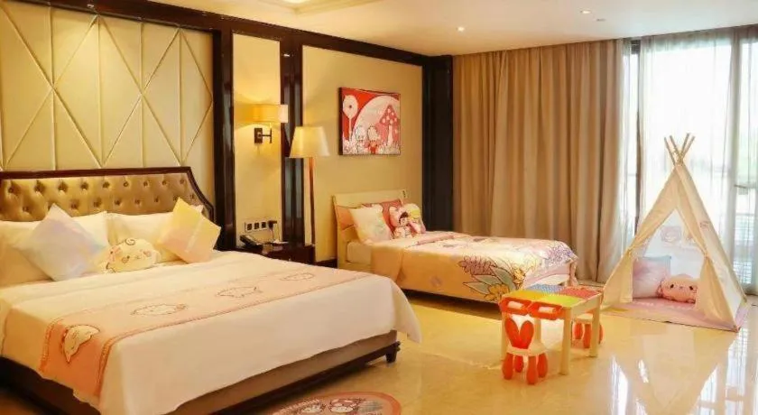 Bed in Jinsha Seaview Hotel Sanya