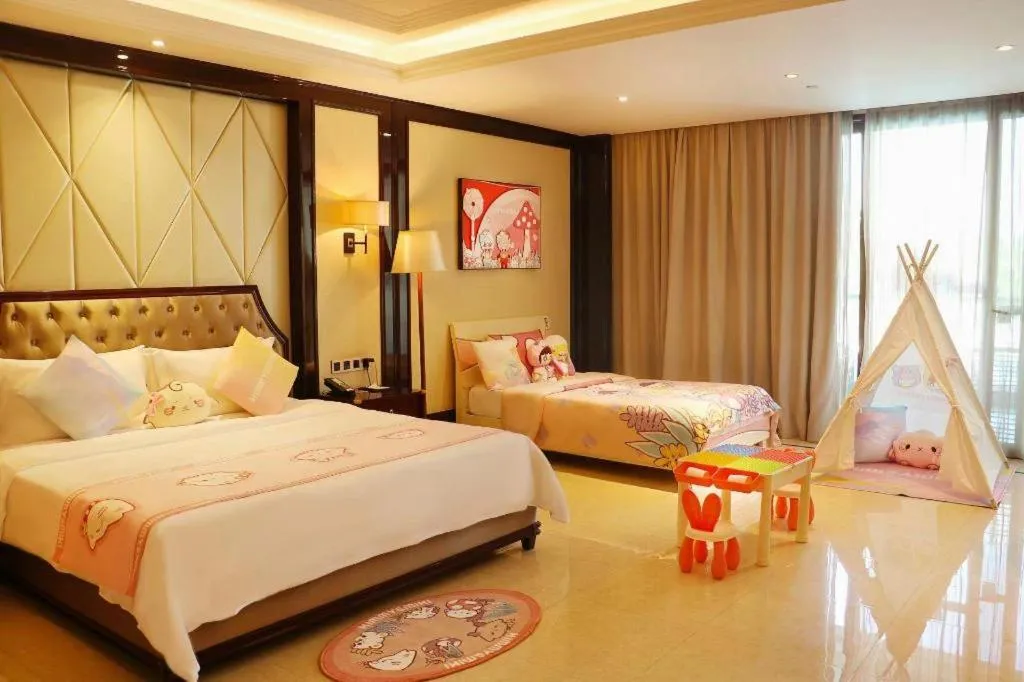 Bed in Jinsha Seaview Hotel Sanya