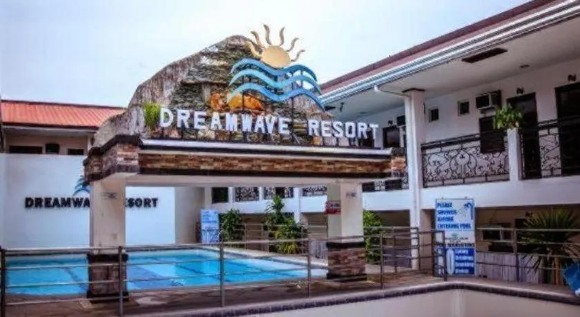 Dreamwave Resort Laguna