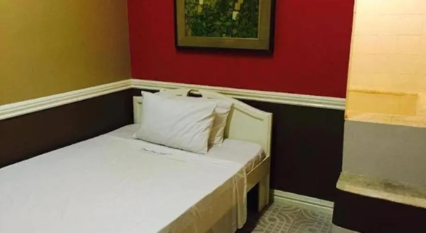 Bed in Dreamwave Resort Laguna