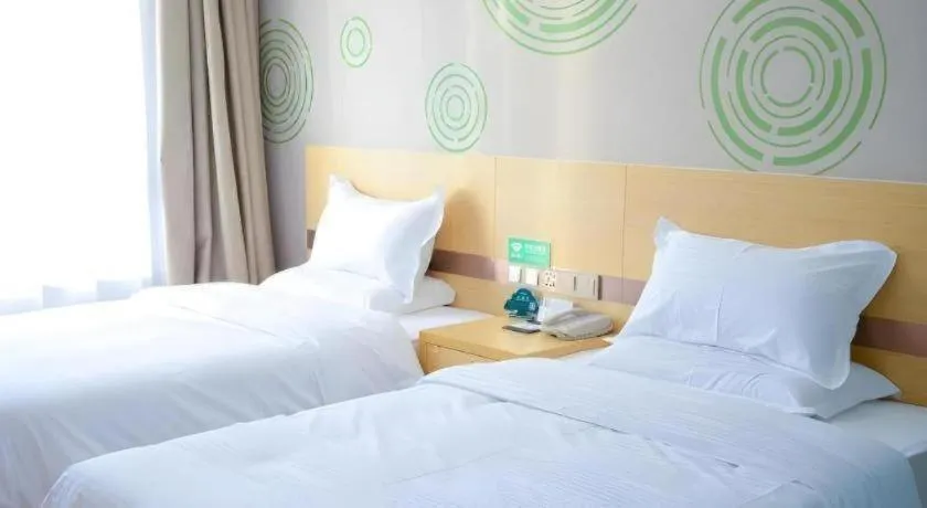 Bed in GreenTree Inn Qufu High Speed Railway Station