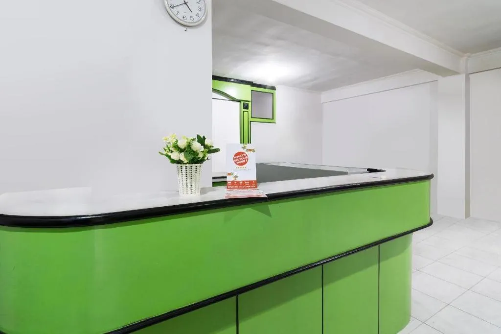 OYO 1242 Penginapan RB Syariah