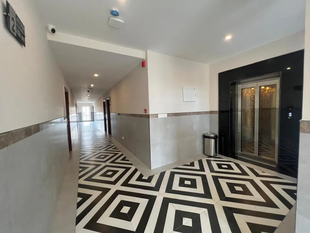 elevator in Hotel Sunlight