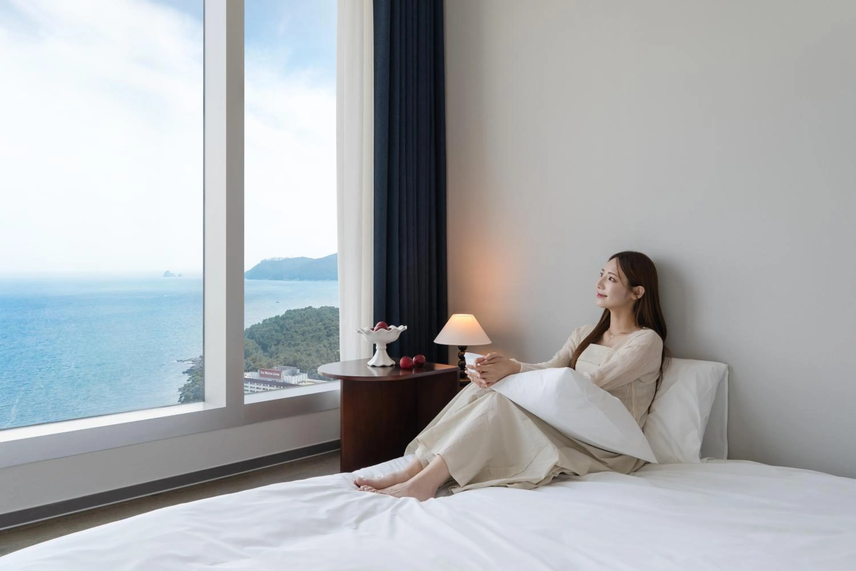 Bedroom, Bed in Le Collective Haeundae Paragraf