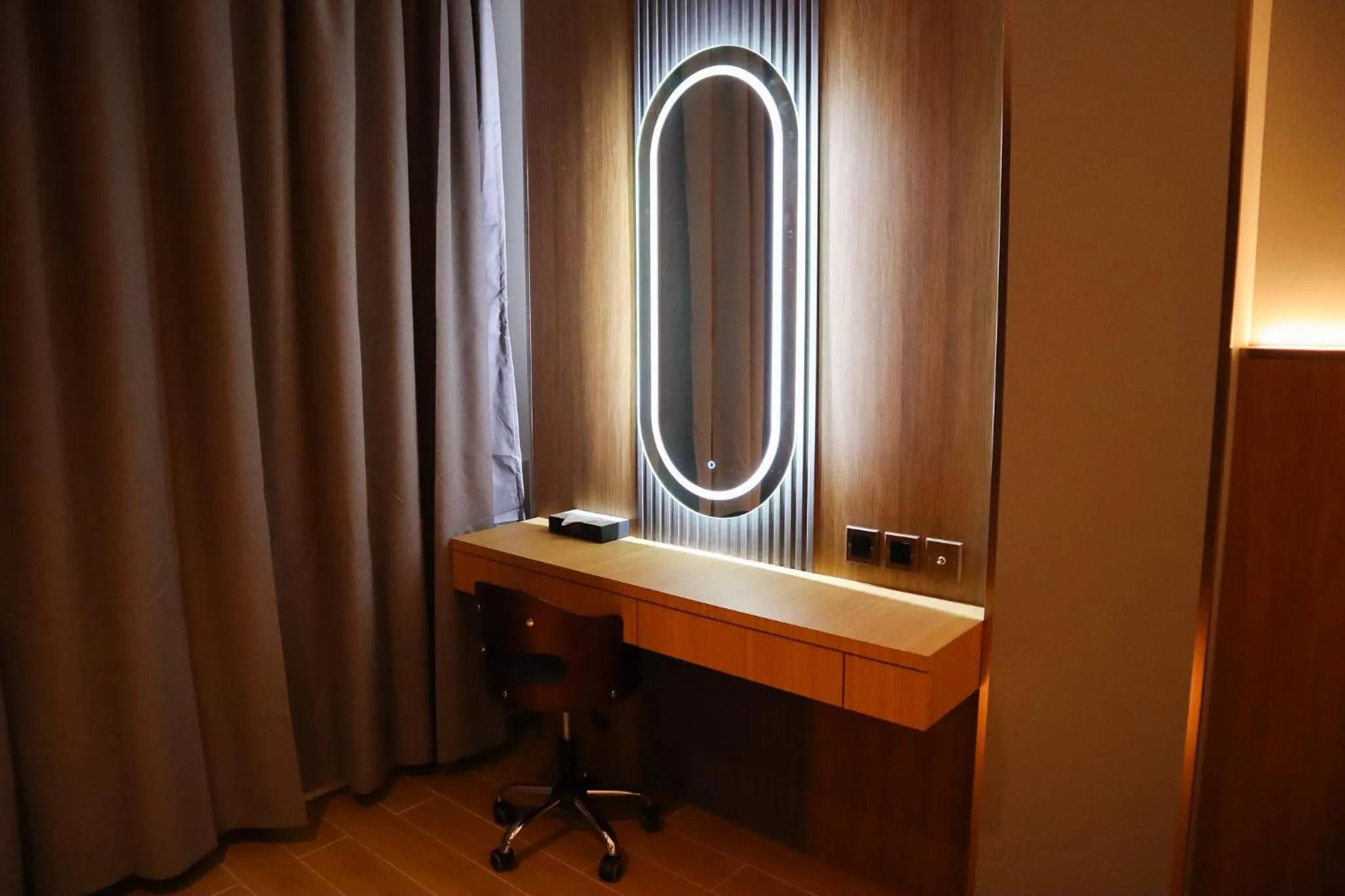 Aglow Hotel Harbor Bay Batam