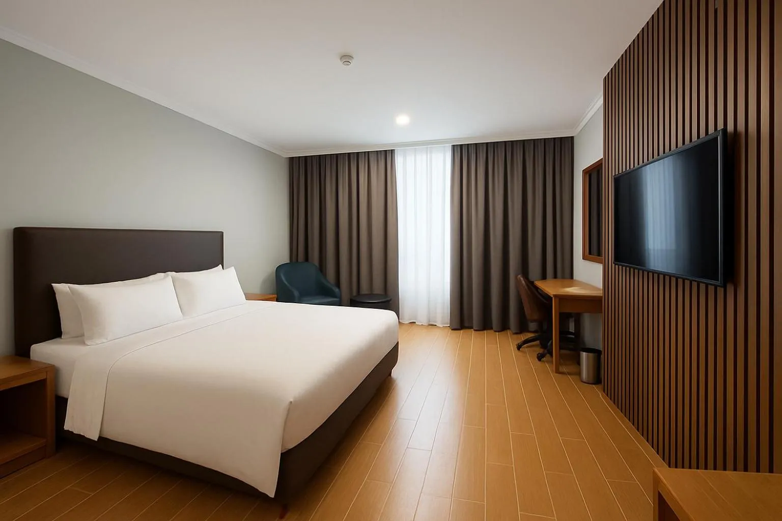 Bedroom, Bed in Aglow Hotel Harbor Bay Batam