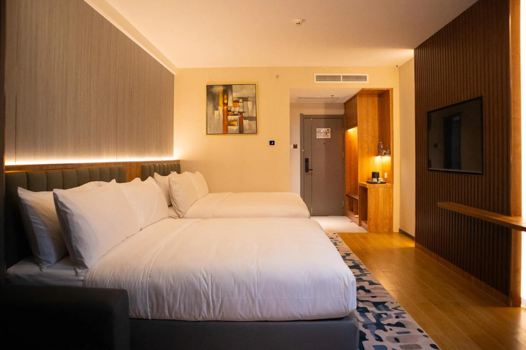 Bedroom, Bed in Aglow Hotel Harbor Bay Batam