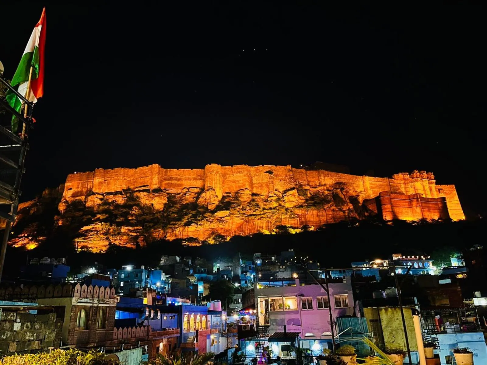 Restaurant/places to eat in Hostel Vostel