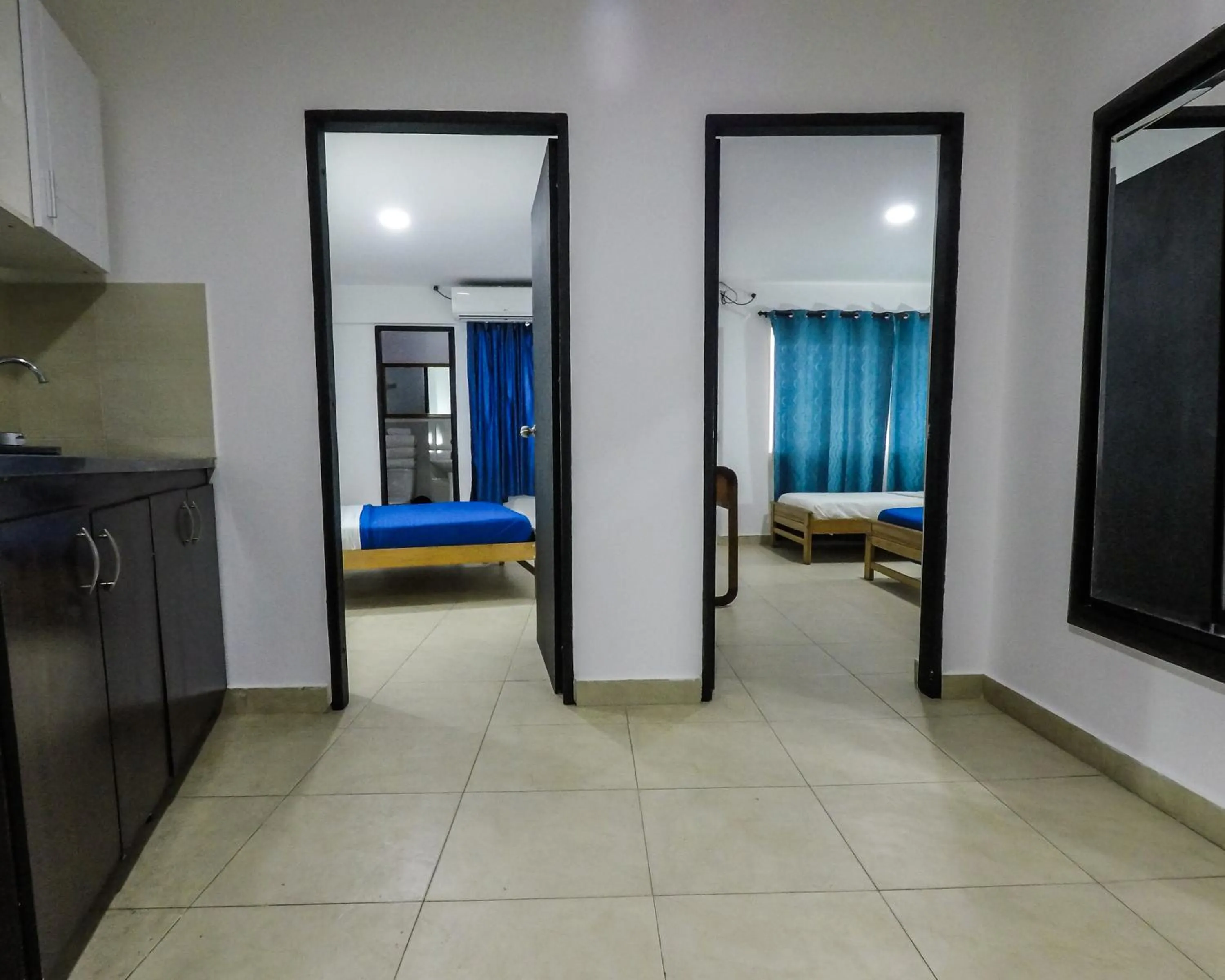 Bed in Caribbean Island Hotel piso 1