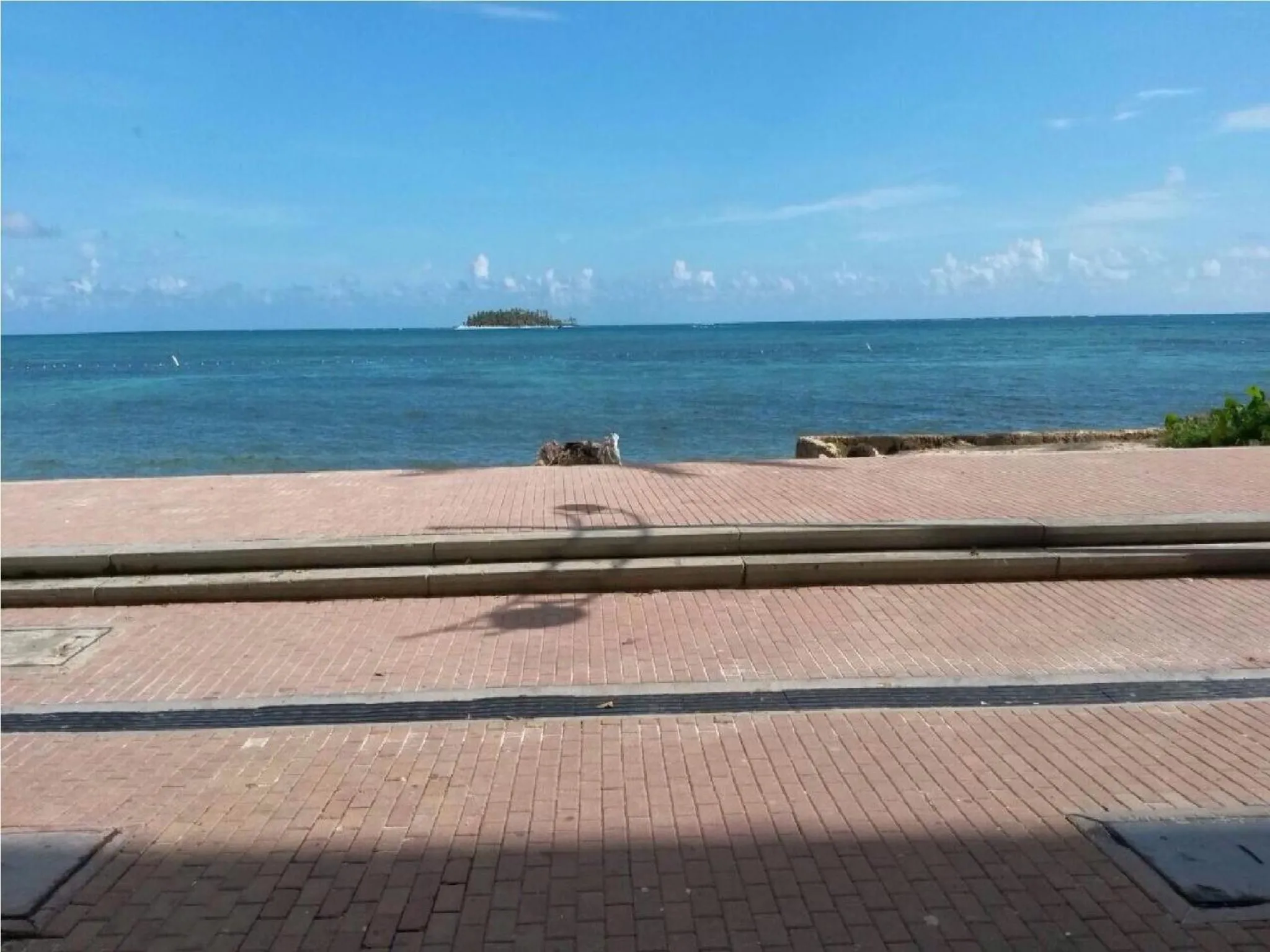 Day in Caribbean Island Hotel piso 1