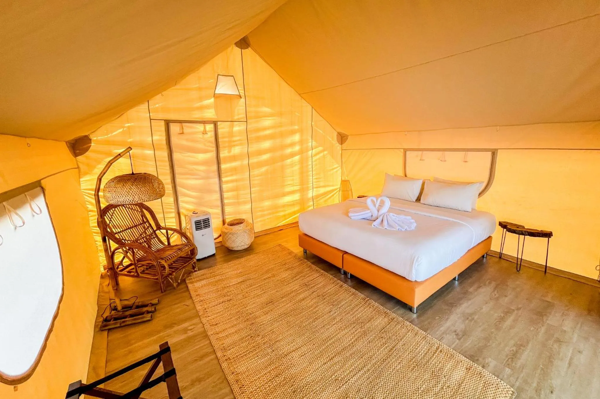 Bed in Slumber Party Beach Club and Resort Koh Phangan