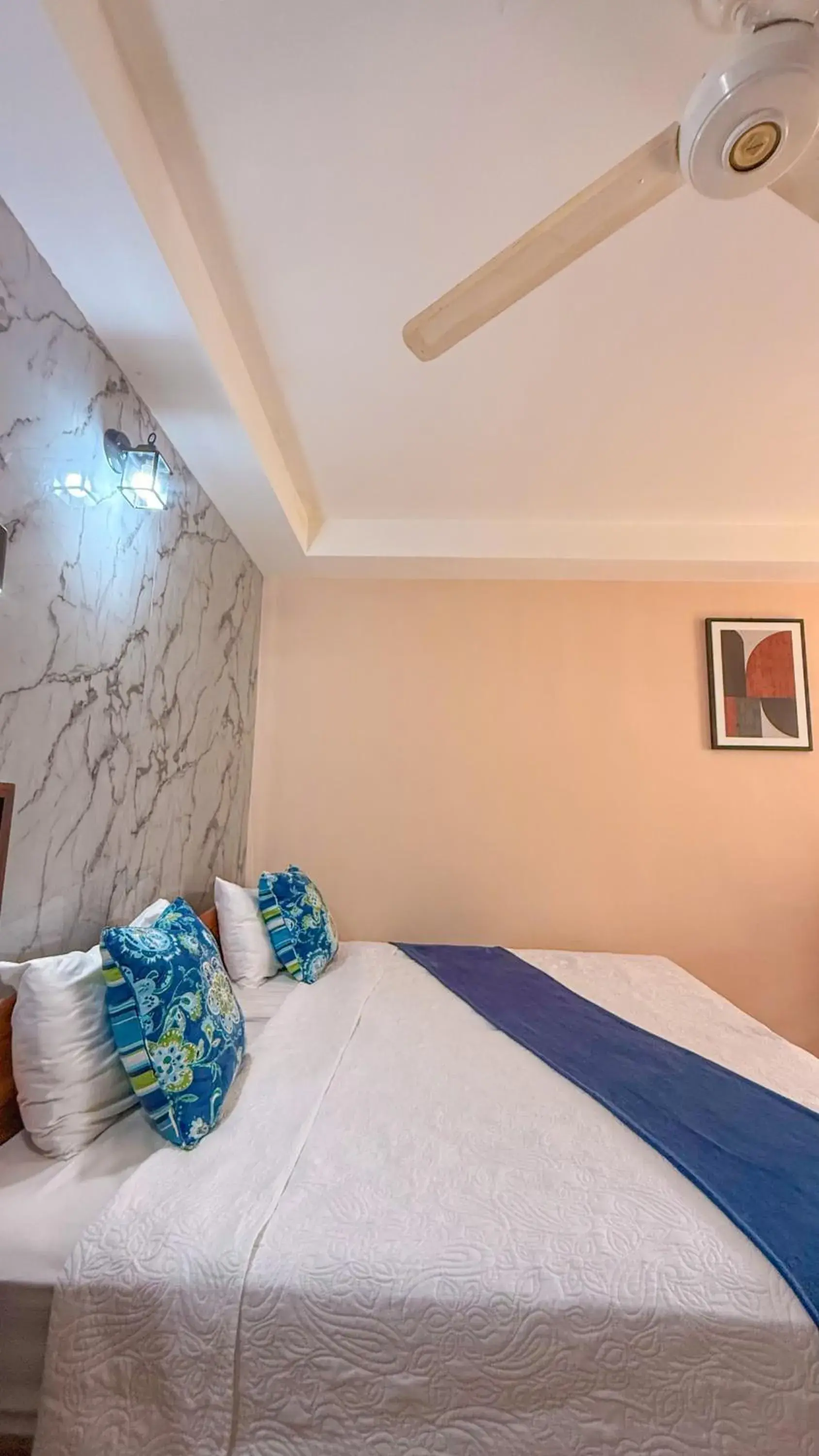 Quadruple Room with Mountain View in Hotel Beachfront Vista Hermosa Quadruple Room with Mountain View in Hotel Beachfront Vista Hermosa