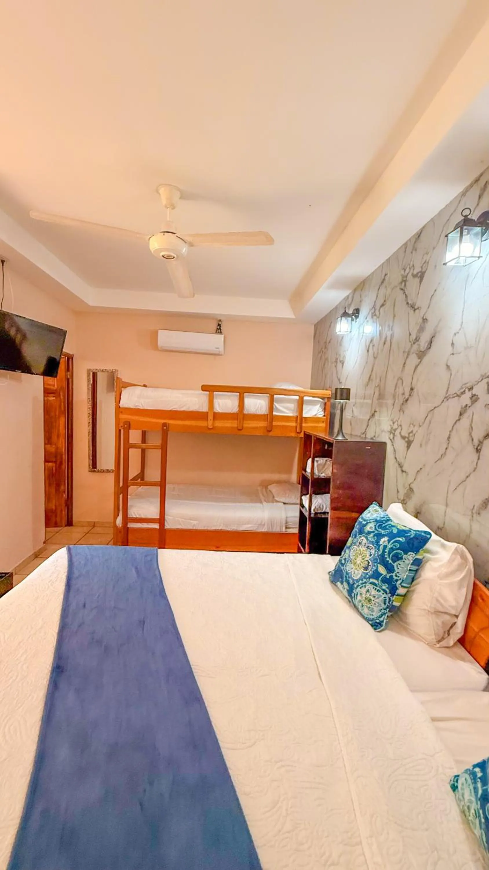 Bed in Hotel Beachfront Vista Hermosa