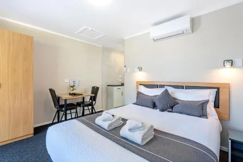 Travellers Inn Motel