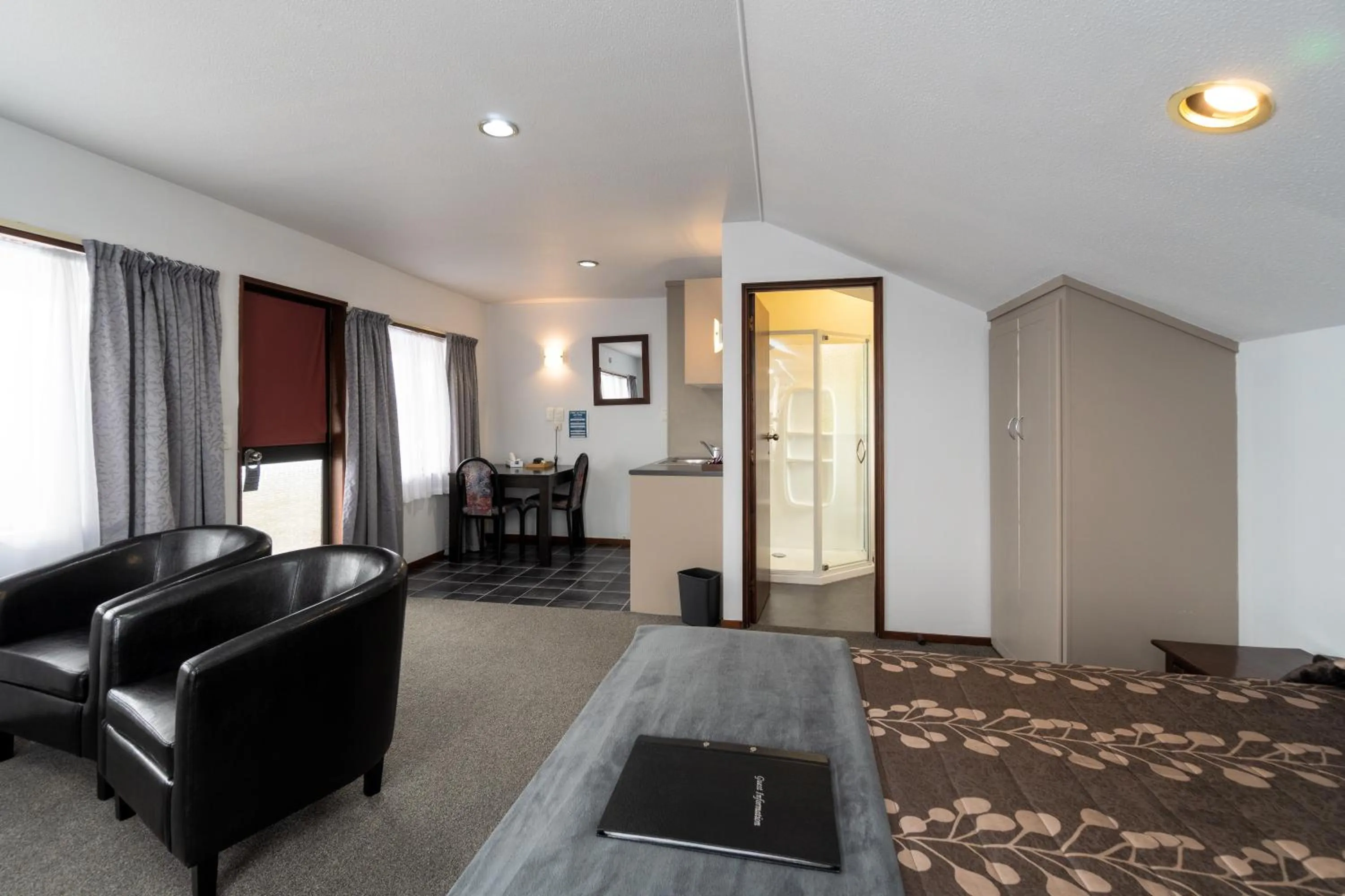 Centennial Court Hotel