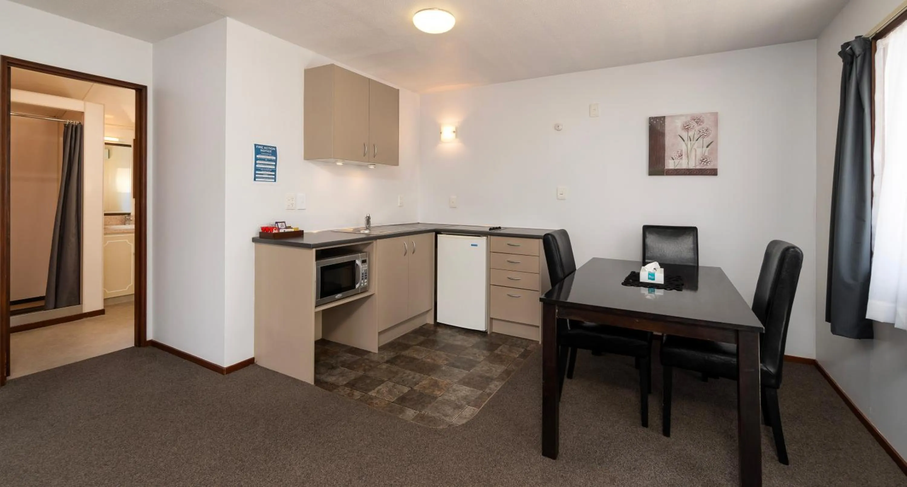 Centennial Court Hotel