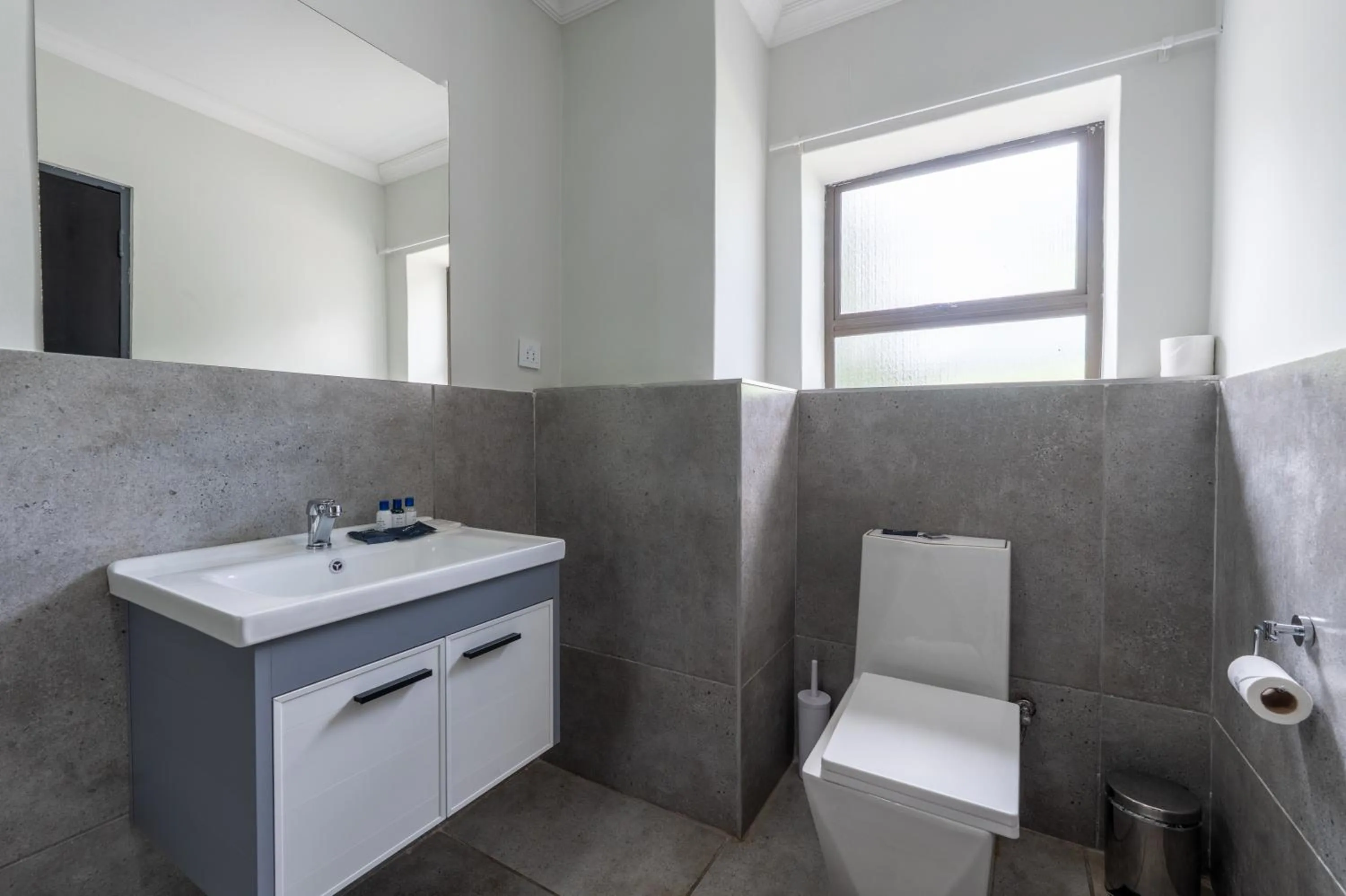 Toilet in ANEW Hotel & Convention Centre OR Tambo Johannesburg