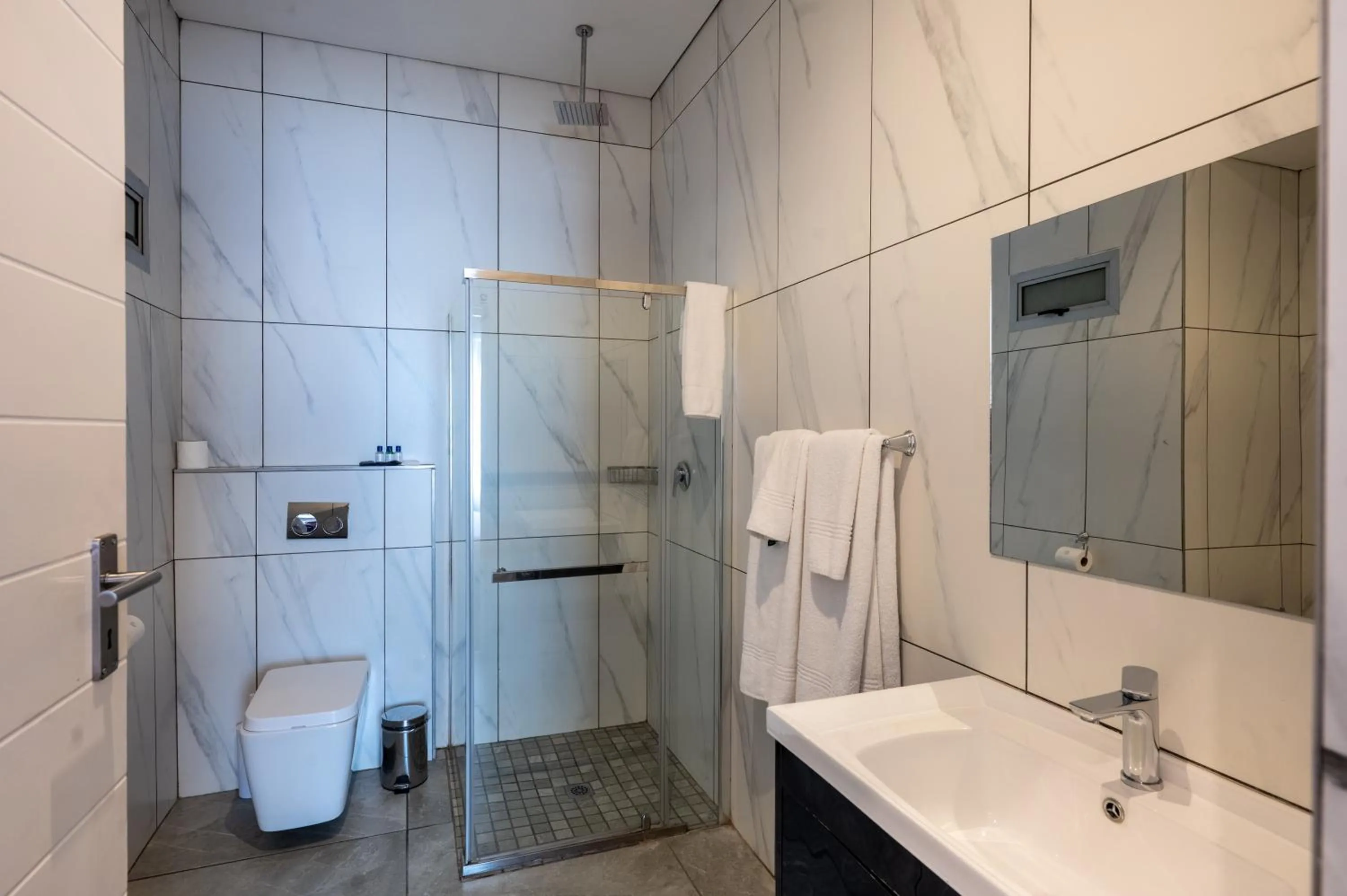 Shower in ANEW Hotel & Convention Centre OR Tambo Johannesburg